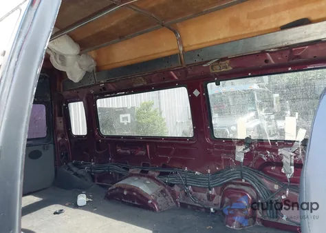 2008 Ford E-350 Super Duty Commercial/Recreational из США, поврежденный, VIN 1FTSS34L38DA12060